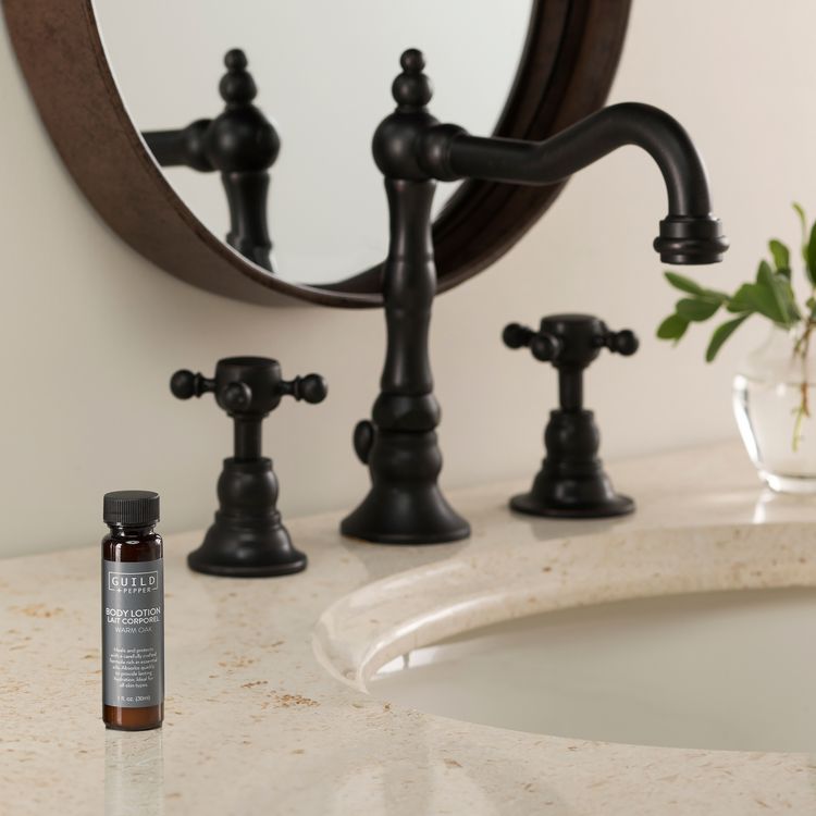 Lotion, 1 oz Bottle, Warm Oak/Bergamot/Grapefruit, 200/Carton