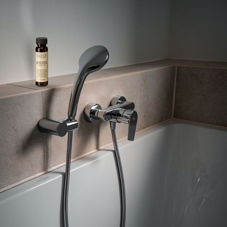 Shower Gel, Warm Oak Scent, 1 oz, 200/Carton